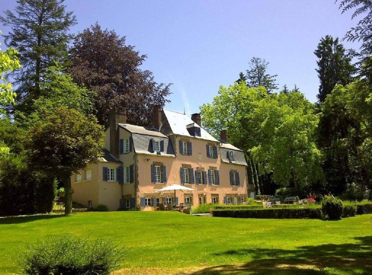 Villa Le Charme Mézilles Exterior foto