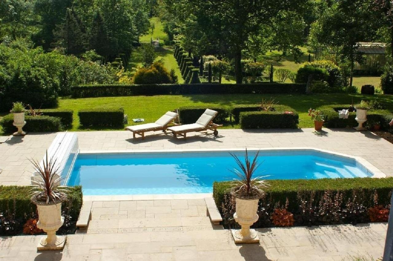 Villa Le Charme Mézilles Exterior foto